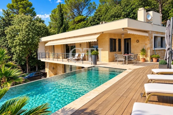 Maison de luxe à vendre à Montélimar, 840 000 €, Photo 1