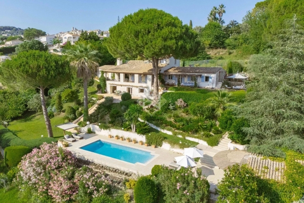 Luxury House for sale in Saint-Paul-de-Vence, 3 900 000 €, Photo 2