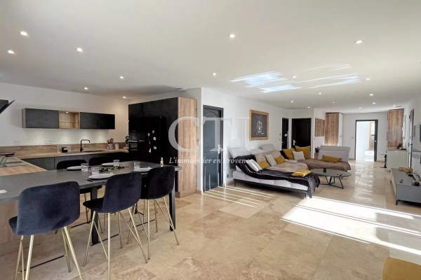 Maison de luxe à vendre à Vaison-la-Romaine, 538 000 €, Photo 2