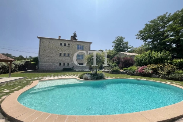 Luxury House for sale in Vaison-la-Romaine, 560 000 €, Photo 4
