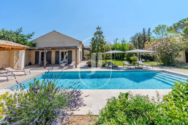 Maison de luxe à vendre à Saint-Rémy-de-Provence, 1 590 000 €, Photo 1