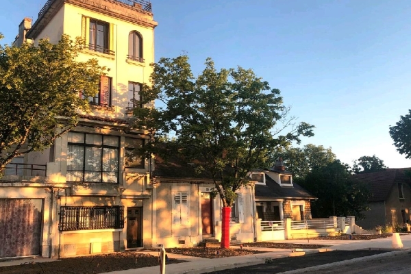 Maison de luxe à vendre à Nevers, 390 000 €, Photo 1