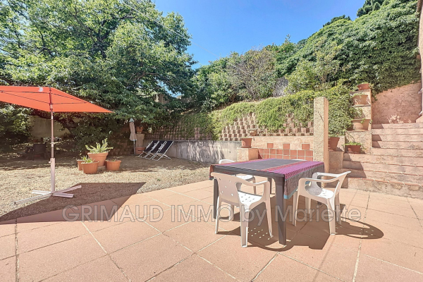 Luxury House for sale in La Garde-Freinet, 590 000 €, Photo 3