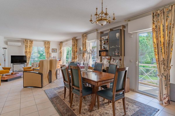 Luxury Apartment for sale in Saint-Raphaël, 930 000 €, Photo 6