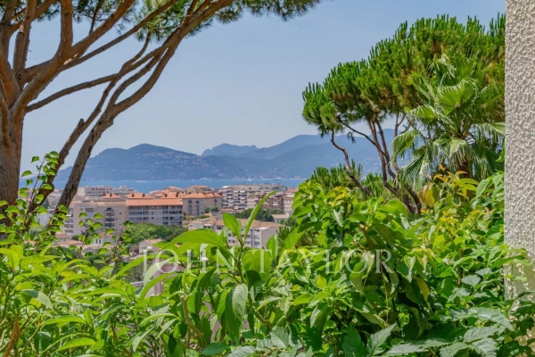 Luxury House for sale in Cannes, 1 490 000 €, Photo 2