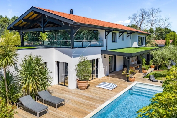 Luxury House for sale in Gujan-Mestras, 2 390 000 €, Photo 1