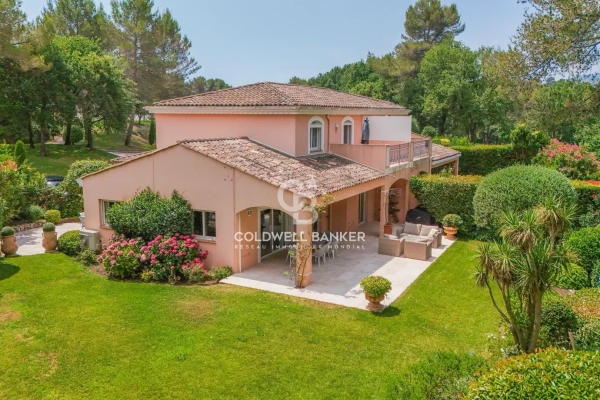 Maison de luxe à vendre à Mougins, 1 300 000 €, Photo 1