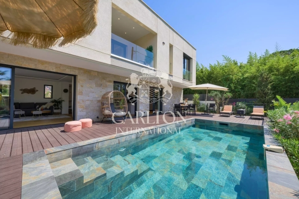 Maison de luxe à louer à Mougins, 12 000 €, Photo 2
