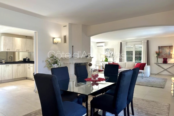 Maison de luxe à louer à Mougins, 5 500 €, Photo 5