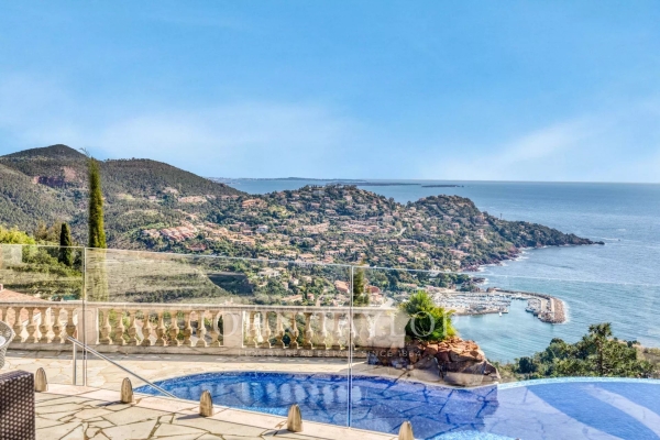 Luxury House for sale in Théoule-sur-Mer, 2 700 000 €, Photo 1