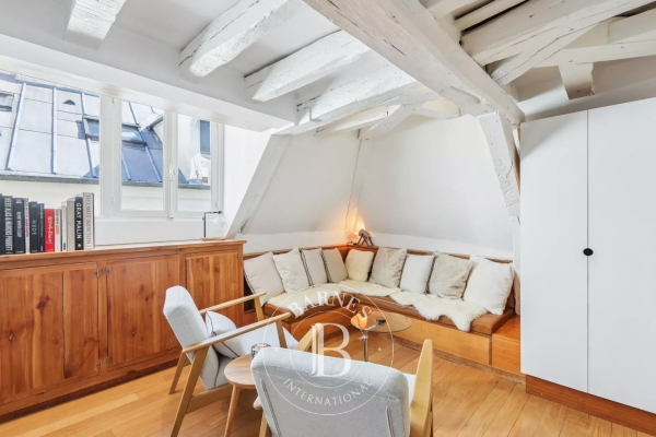 Luxury Apartment for sale in Paris 6ème, 560 000 €, Photo 1