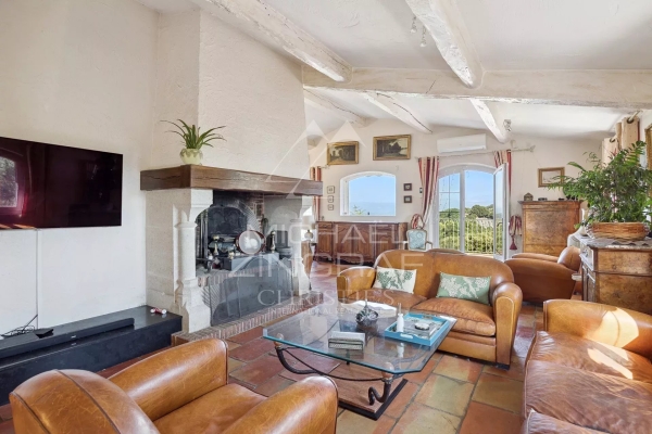 Maison de luxe à vendre à Mandelieu-la-Napoule, 1 090 000 €, Photo 2