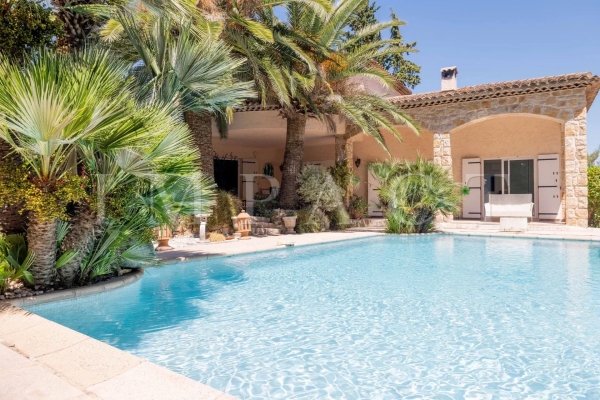 Luxury House for sale in Mougins, 1 780 000 €, Photo 3