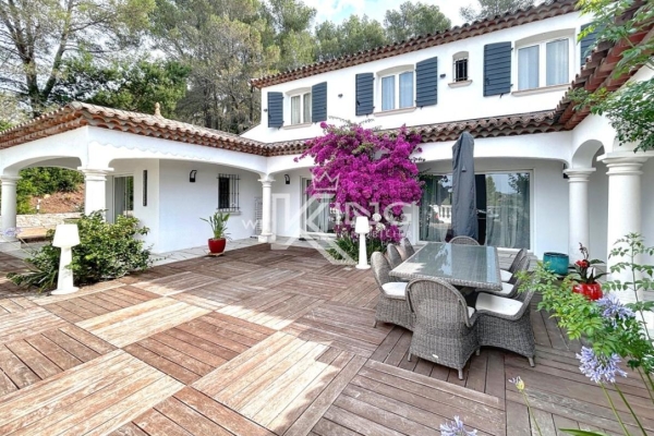 Maison de luxe à vendre à Puget-sur-Argens, 1 340 000 €, Photo 1