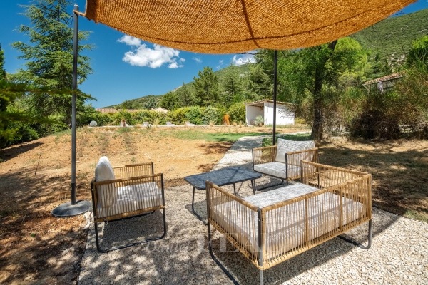 Maison de luxe à vendre à Rustrel, 1 180 000 €, Photo 2