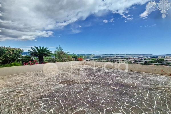 Luxury Apartment for sale in Grasse, 395 200 €, Photo 2