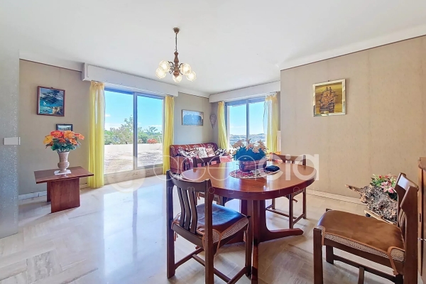 Luxury Apartment for sale in Grasse, 395 200 €, Photo 4