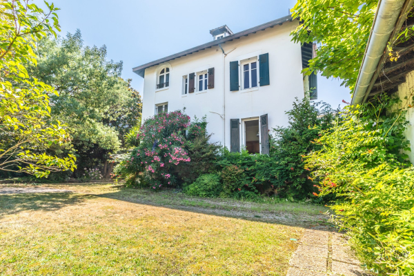 Maison de luxe à vendre à Biarritz, 2 490 000 €, Photo 1