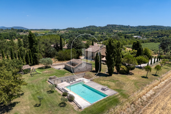 Maison de luxe à vendre à Roussillon, 1 750 000 €, Photo 1
