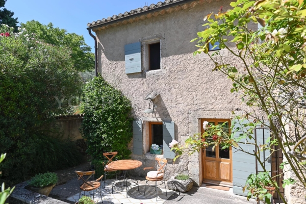 Luxury House for sale in Taillades, 759 000 €, Photo 1