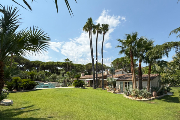 Maison de luxe à vendre à Saint-Raphaël, 4 500 000 €, Photo 1
