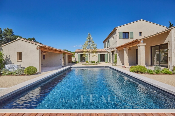 Maison de luxe à vendre à Saint-Rémy-de-Provence, 2 499 000 €, Photo 1