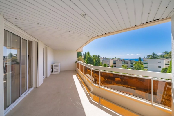 Appartement de luxe à vendre à Cannes, 1 750 000 €, Photo 1