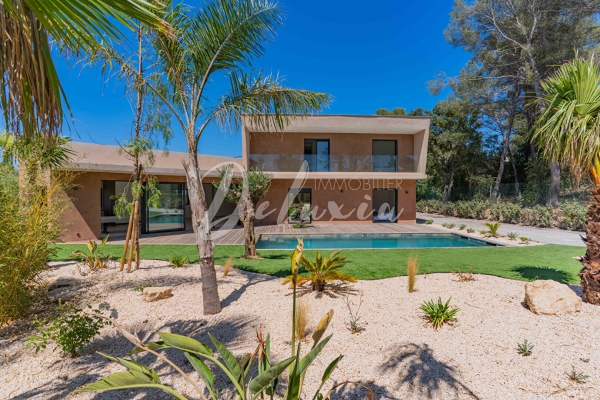 Luxury House for sale in Saint-Raphaël, 1 995 000 €, Photo 2