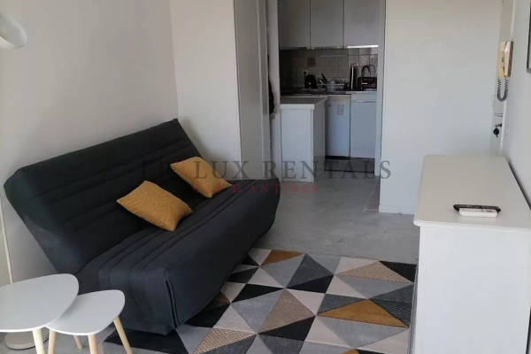 Appartement de luxe à louer à Juan-les-Pins, 800 €, Photo 2