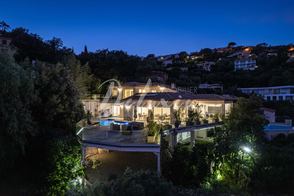 Maison de luxe à vendre à Roquebrune-sur-Argens, 1 740 000 €, Photo 1