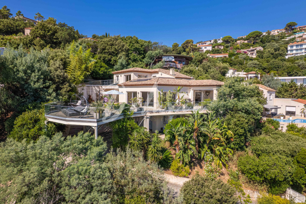 Maison de luxe à vendre à Roquebrune-sur-Argens, 1 790 000 €, Photo 2