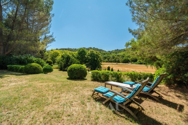 Maison de luxe à vendre à Valensole, 1 300 000 €, Photo 2
