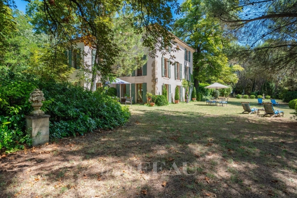 Maison de luxe à vendre à Valensole, 1 300 000 €, Photo 3