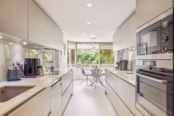 Appartement de luxe à vendre à Cannes, 1 250 000 €, Photo 3