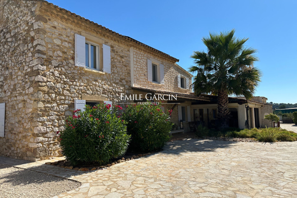 Maison de luxe à vendre à Uzès, 636 000 €, Photo 1