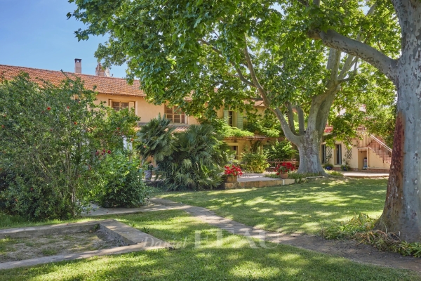 Luxury House for sale in Fourques, 1 378 000 €, Photo 1