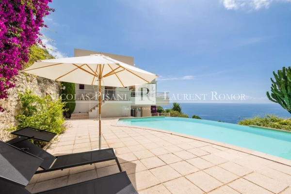 Luxury House for sale in Èze, 2 850 000 €, Photo 1