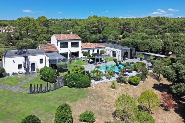 Maison de luxe à vendre à Beaumettes, 2 775 000 €, Photo 1