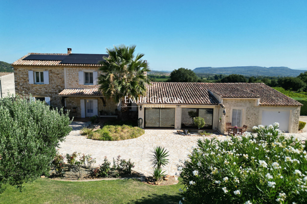 Maison de luxe à vendre à Uzès, 636 000 €, Photo 2