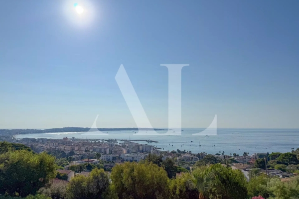 Appartement de luxe à vendre à Le Golfe Juan, 899 000 €, Photo 1