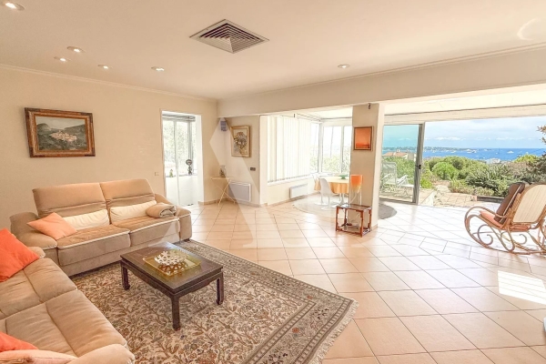 Maison de luxe à vendre à Le Golfe Juan, 850 500 €, Photo 4