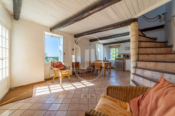 Luxury House for sale in La Capelle-et-Masmolène, 650 000 €, Photo 5