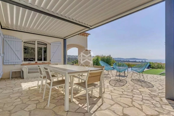 Luxury House for sale in Cavalaire-sur-Mer, 1 690 000 €, Photo 6