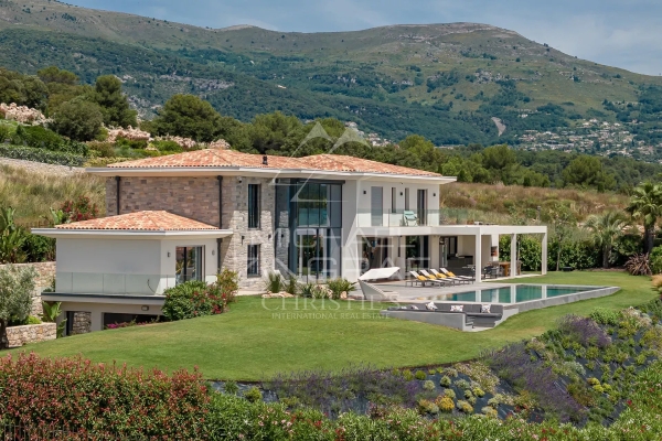 Maison de luxe à vendre à Roquefort-les-Pins, 7 400 000 €, Photo 1