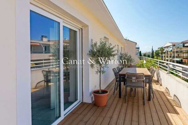 Appartement de luxe à vendre à Saint-Raphaël, 705 000 €, Photo 1