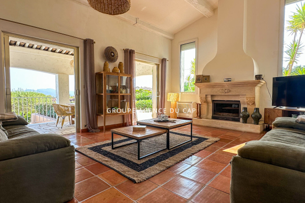 Maison de luxe à vendre à Saint-Aygulf, 1 349 000 €, Photo 4