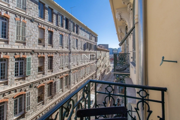 Appartement de luxe à vendre à Nice, 259 000 €, Photo 2