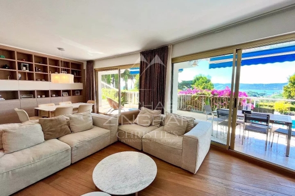 Luxury Apartment for sale in Antibes, 1 700 000 €, Photo 1