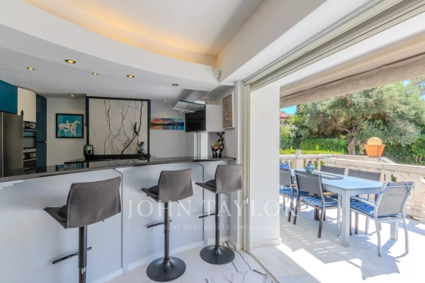 Luxury House for sale in Cap d'Antibes, 2 300 000 €, Photo 7