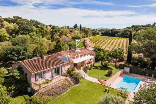 Maison de luxe à vendre à Le Plan-de-La-Tour, 975 000 €, Photo 1